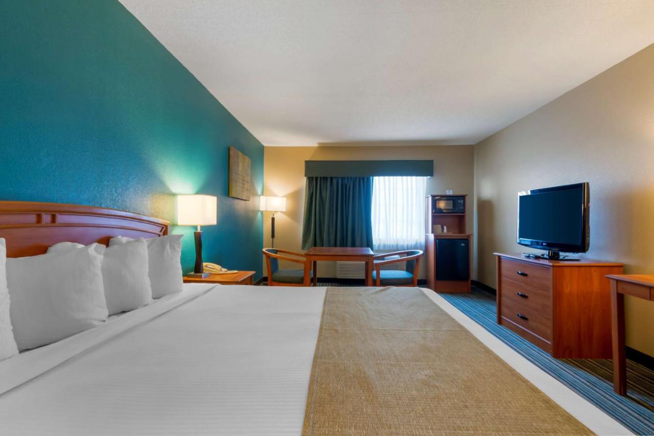 Best Western Governors Inn And Suites Вічіта Екстер'єр фото